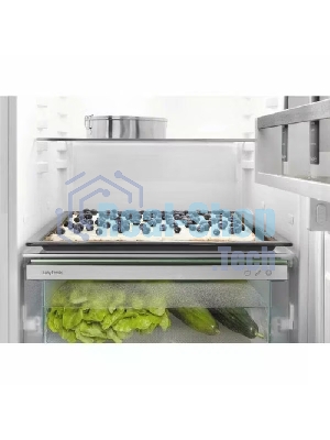 Встраиваемый холодильник Liebherr ICf 5103-22 001 белый двухкамерный 182/80л