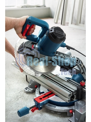 Торцовочная пила Bosch GCM 216