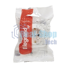 Розетка с заземлением с защитными шторками (Белая) Legrand 782220