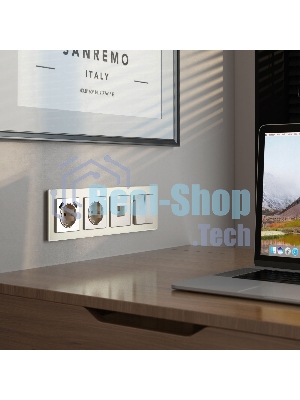 Рамка на 4 поста Senso (шампань, стекло soft-touch) W0043111